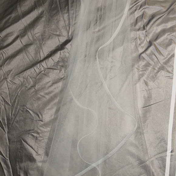 White Wedding Veil - New - Picture 9 of 13